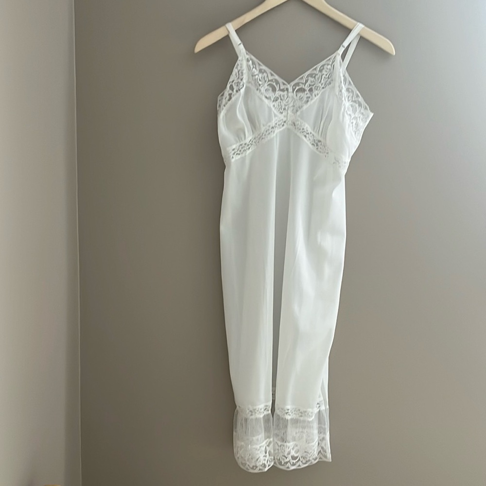 Vintage Betty Ray Chemise Full Slip‎ White Nylon Size S
